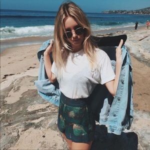 Stone Cold Fox Maddox lily Shorts size 3